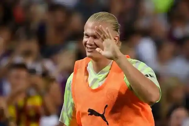 一場3-3!1.5億巨星演技拙劣,假摔騙點球遭吐槽:向C羅致敬