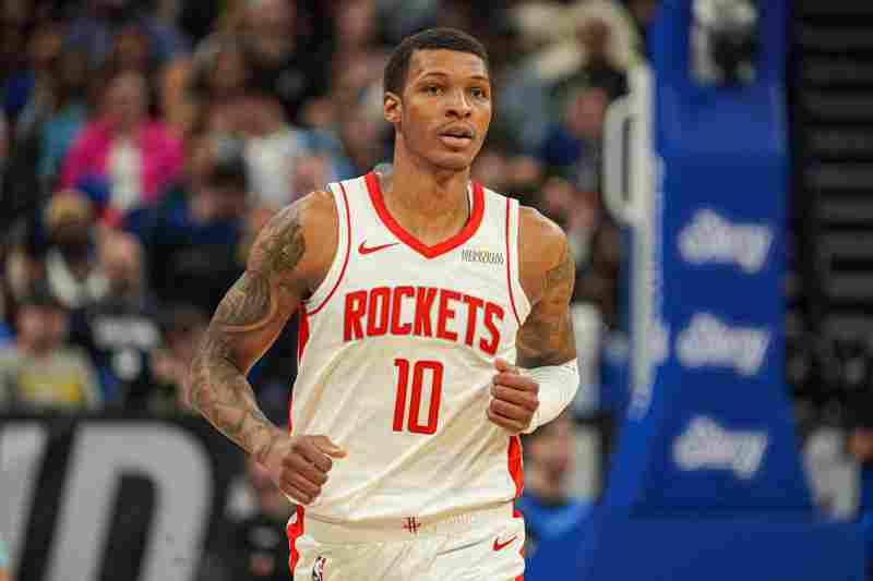 內外開花!小賈巴里·史密斯半場11中6拿到15分 三分6中3