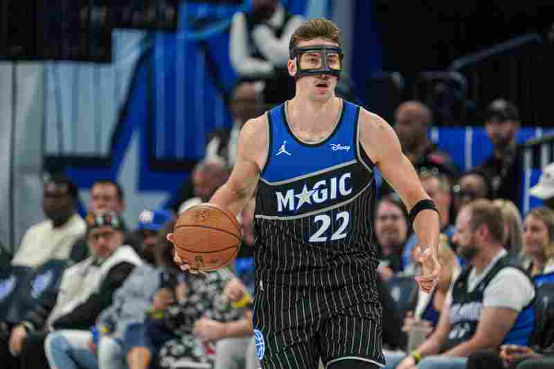 我是領(lǐng)袖！小瓦格納借掩護自信三分命中 魔術(shù)轟出12-0反超！