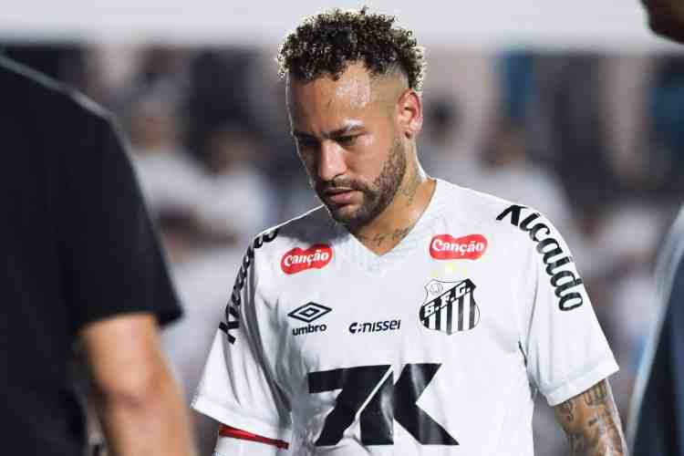 ESPN：桑托斯對內(nèi)馬爾傷情處理的非常保密，甚至教練團隊都不知情