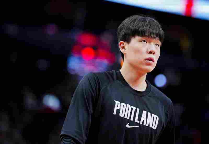 游刃有余!楊瀚森G聯盟首節7分鐘5中4&2記三分 高效砍10分2板1助